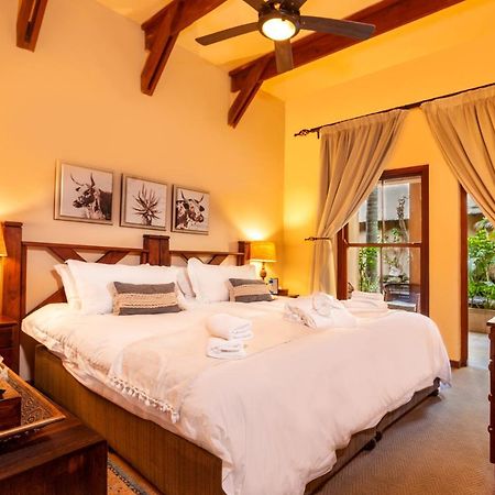 Nirvana Country House Mbombela Bagian luar foto