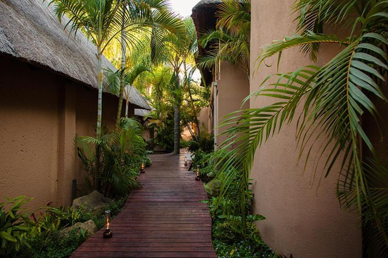 Nirvana Country House Mbombela Bagian luar foto