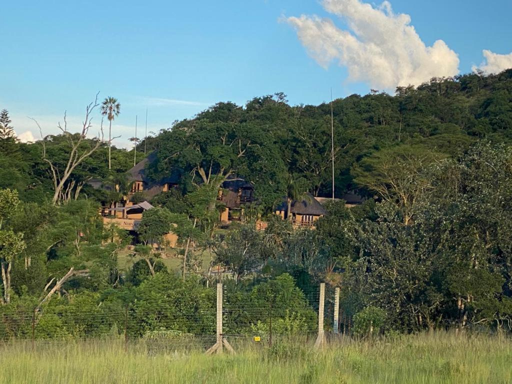 Nirvana Country House Mbombela Bagian luar foto
