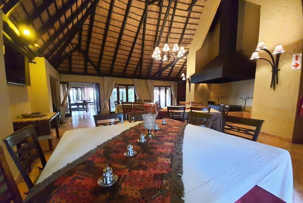 Nirvana Country House Hotel Mbombela Bagian luar foto